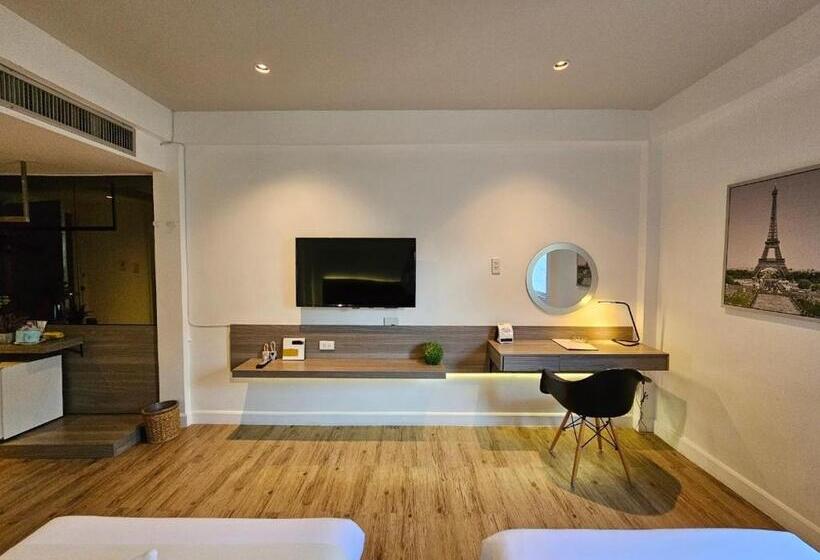 디럭스 룸, Mittapan