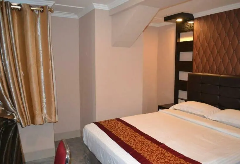 Superior-huone, Puncak Budget