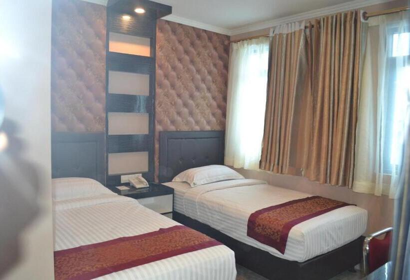 Номер Deluxe, Puncak Budget