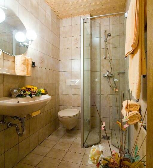 Номер Стандарт, Restaurant Straussen