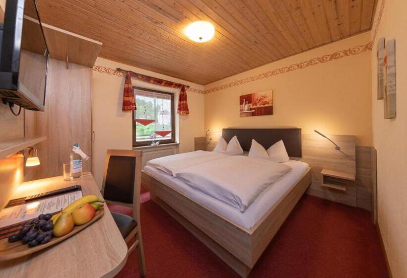 Номер Стандарт, Restaurant Straussen