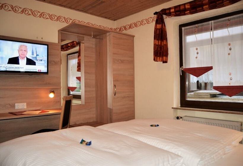 Номер Стандарт, Restaurant Straussen