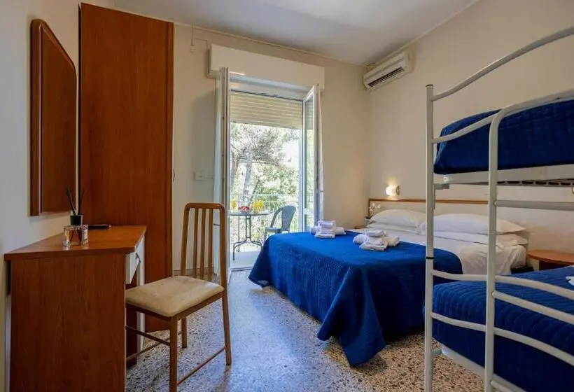 اتاق استاندارد چهارنفره با بالکن, Stella Del Mare