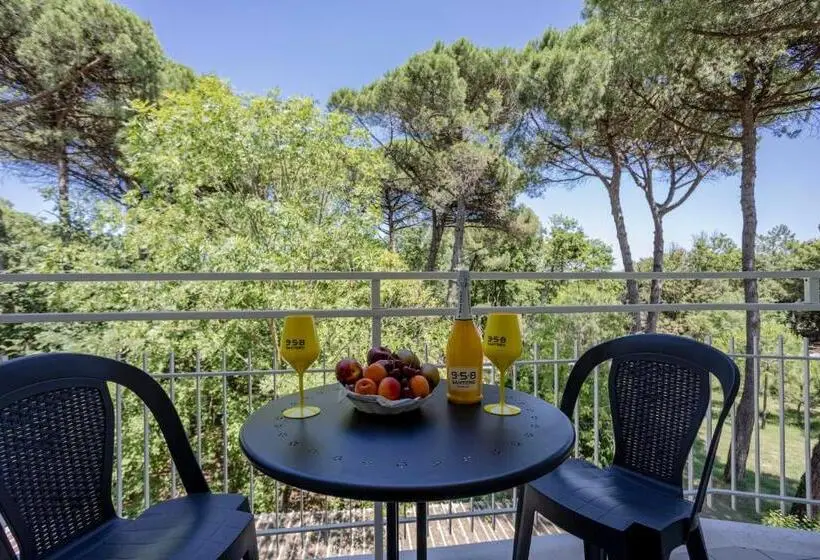 اتاق استاندارد چهارنفره با بالکن, Stella Del Mare