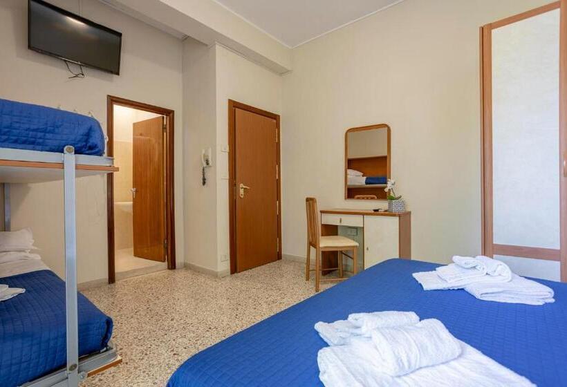 발코니가 있는 4인용 스탠다드 룸, Stella Del Mare