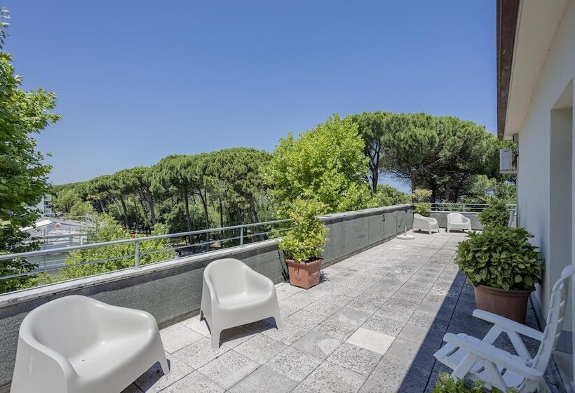 패밀리 룸, Stella Del Mare