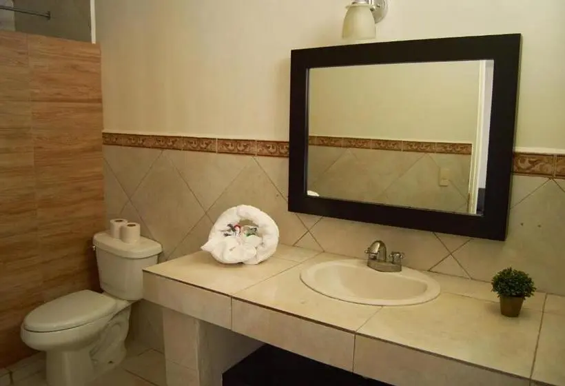 اتاق لوکس, Del Alba Inn & Suites