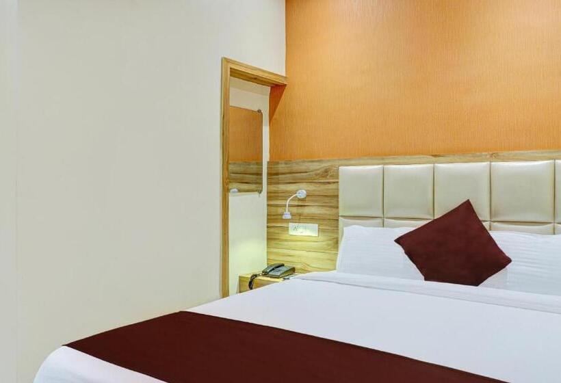 Трехместный Номер Deluxe, Sun City   Near Saifee Hospital And H N Reliance Hospital