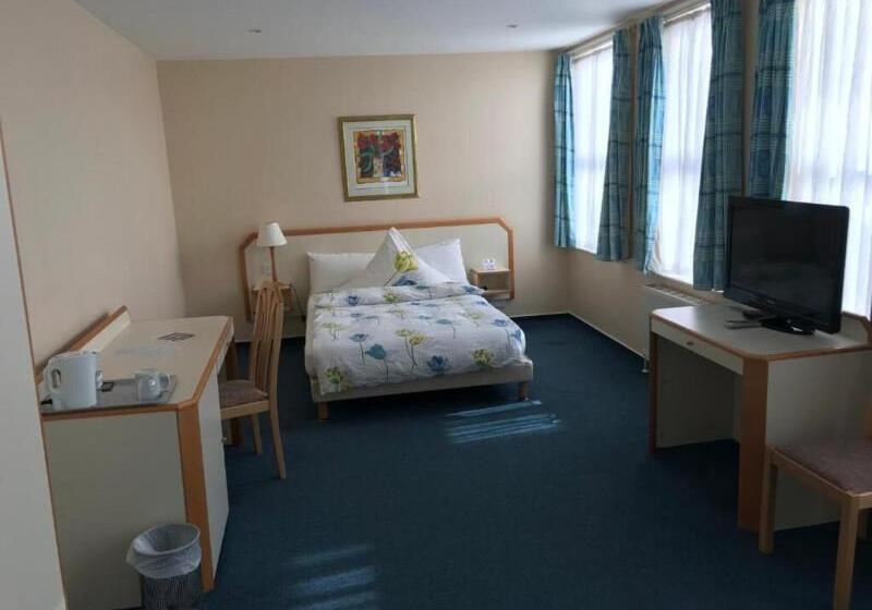 标准间, The Penta