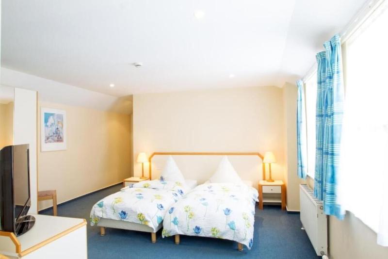 标准间, The Penta