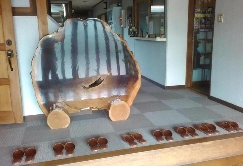 Monolocale Standard, Ryokan Ginsuikaku