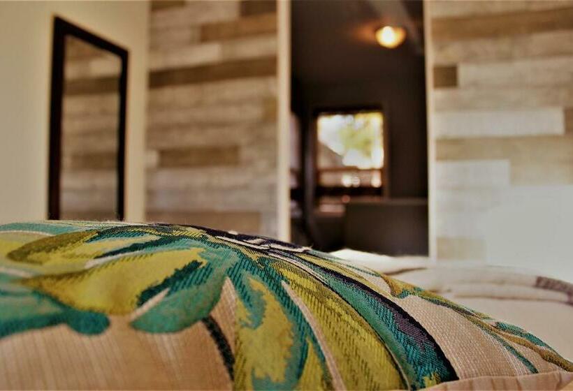 חדר סופריור, Huckleberry Cottage