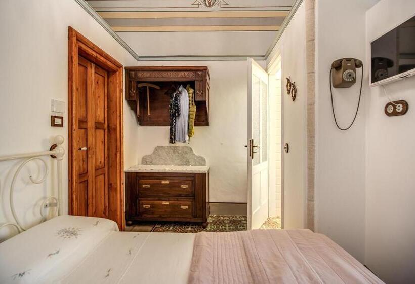 غرفة قياسية, Palazzo Stunis  Dimora Di Charme