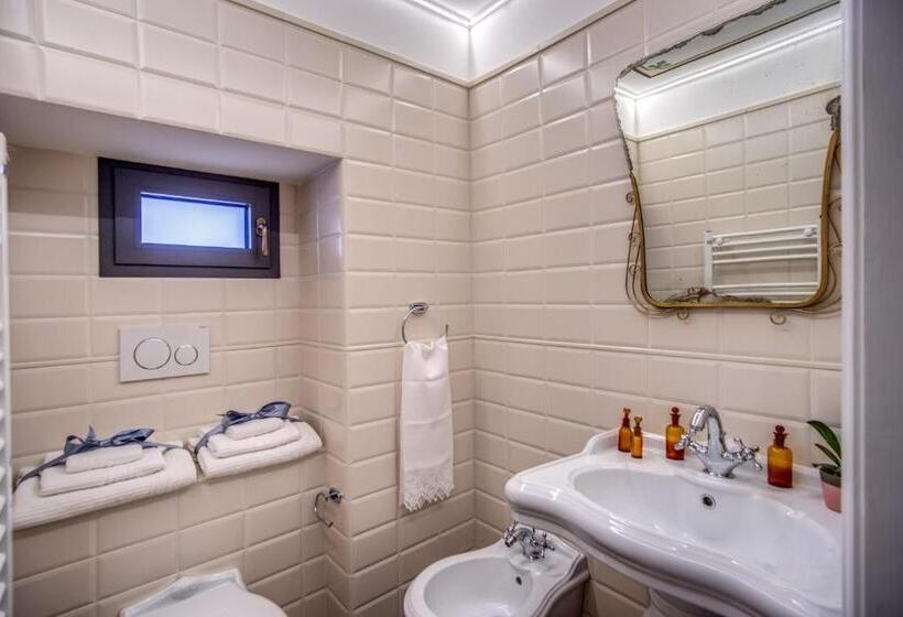 غرفة قياسية, Palazzo Stunis  Dimora Di Charme