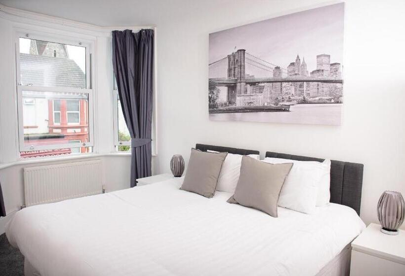 חדר סטנדרט חדר אמבטיה משותף, The Claremont