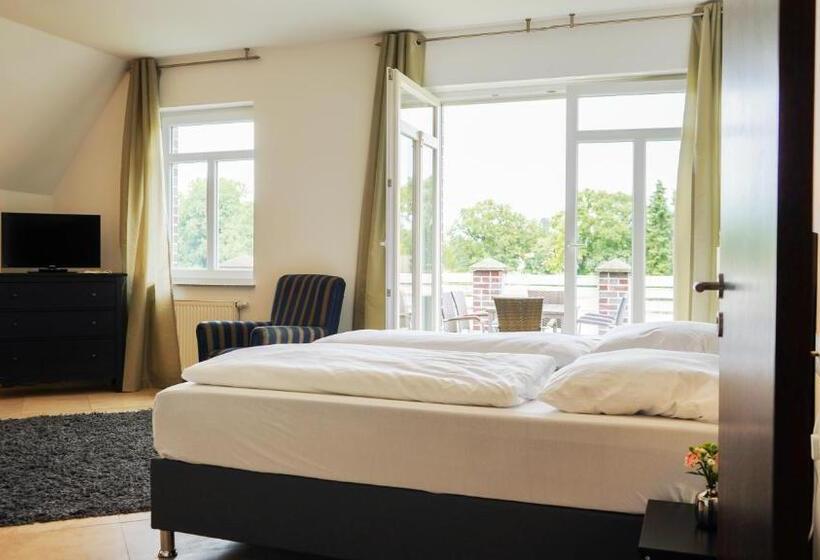 Четырехместный Номер Классик, Ds Hotel Restaurant Gronau