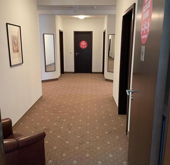 클래식 4인 룸, Ds Hotel Restaurant Gronau