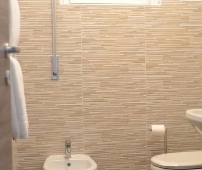 共用房间的床, Gloria Hostel Milano