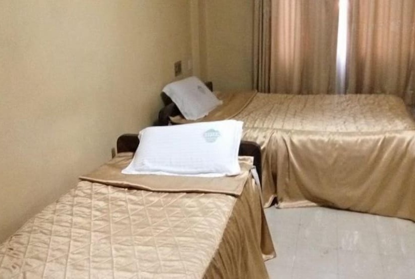 اتاق استاندارد, Batian Grand