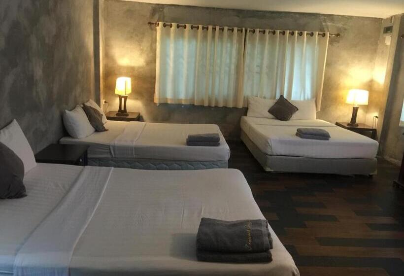 Chambre Familiale, Crescent Bay Resort