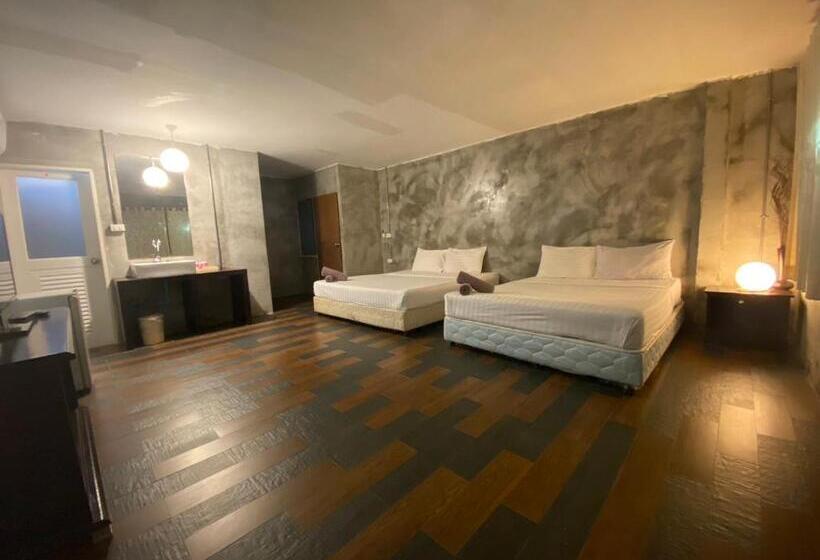 Chambre Familiale, Crescent Bay Resort