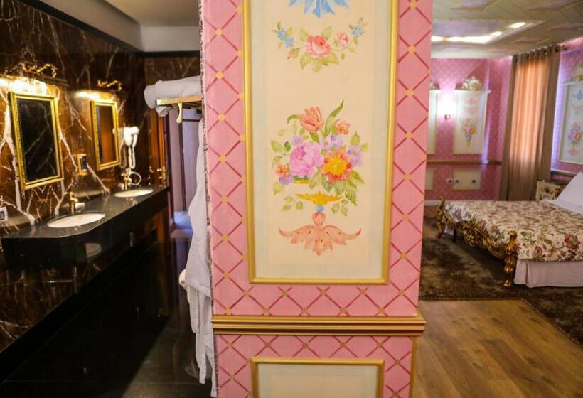 סוויטה דלוקס, Golden Ring Resort