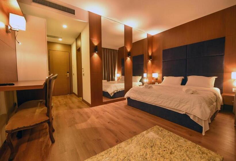 디럭스 트리플 룸, Golden Ring Resort