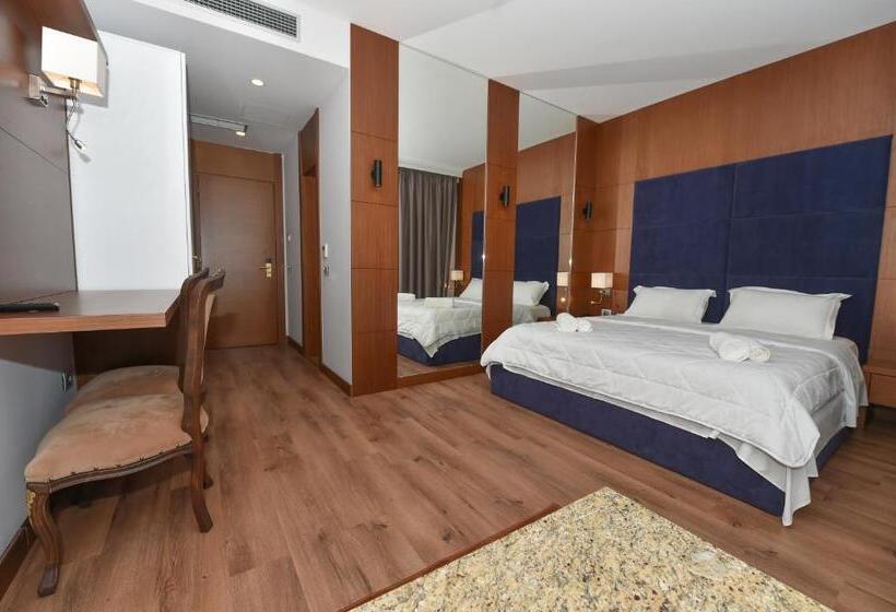 חדר דלוקס לשלושה, Golden Ring Resort