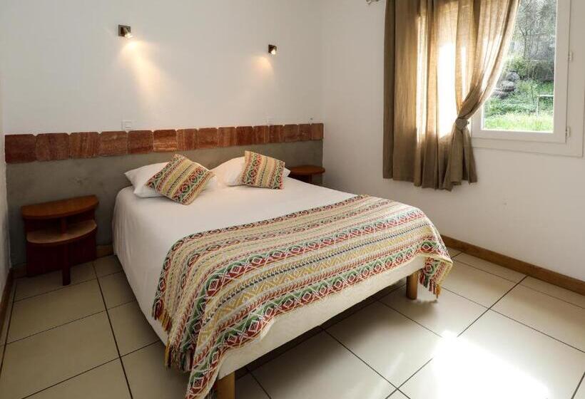 ファミリールーム, Macchie E Fiori