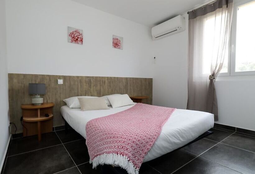 ファミリールーム, Macchie E Fiori