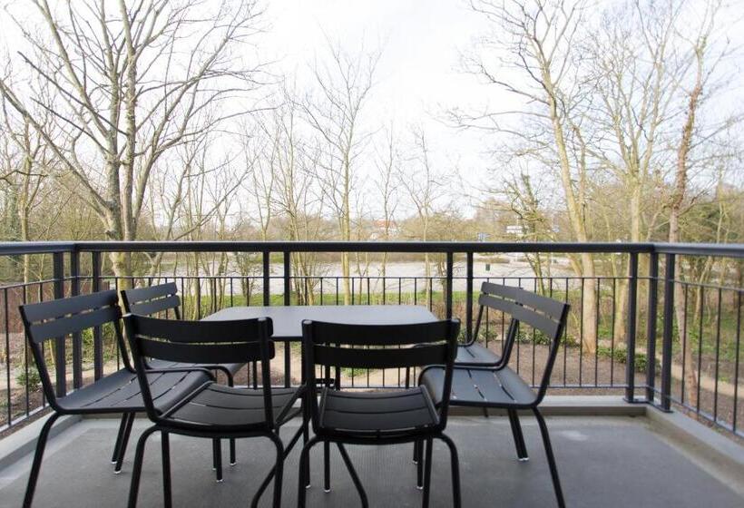 آپارتمان 3 خوابه, Mezger Lodges