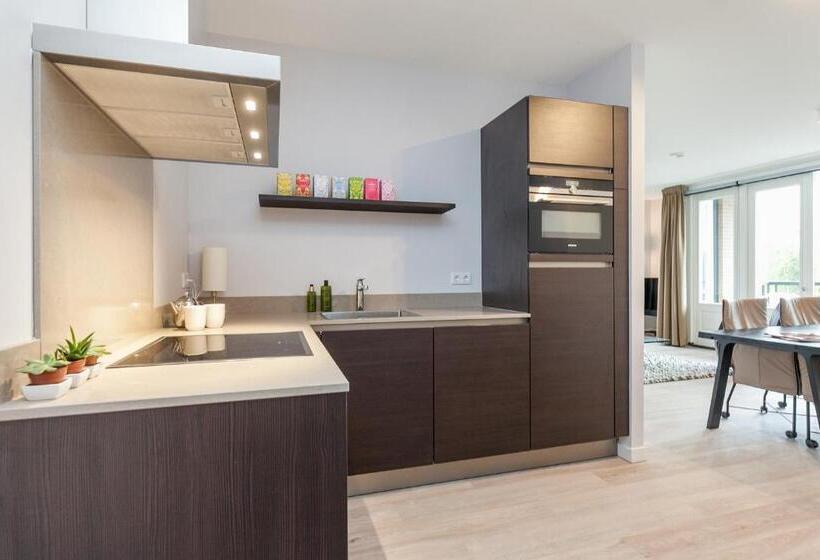 آپارتمان 2 خوابه, Mezger Lodges