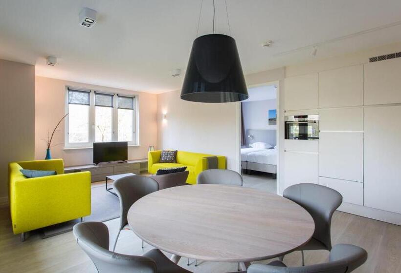 آپارتمان 3 خوابه, Mezger Lodges