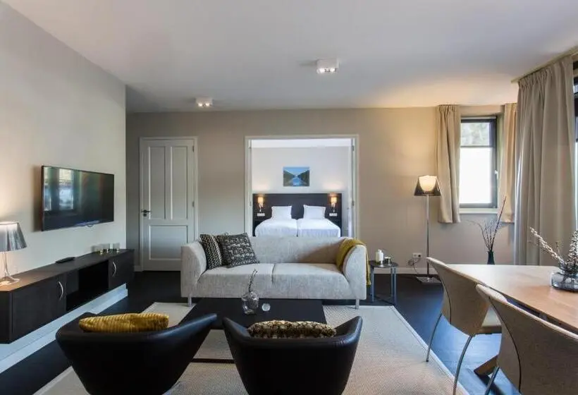آپارتمان 1 خوابه, Mezger Lodges