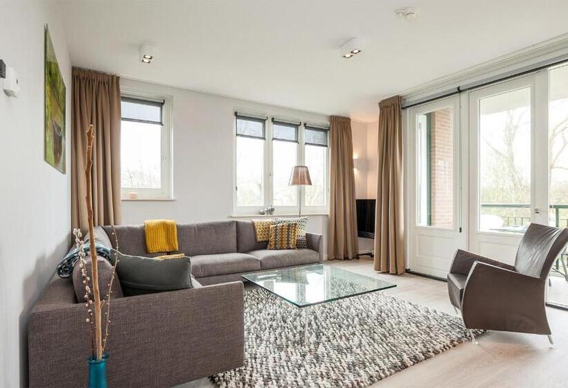 آپارتمان 2 خوابه, Mezger Lodges