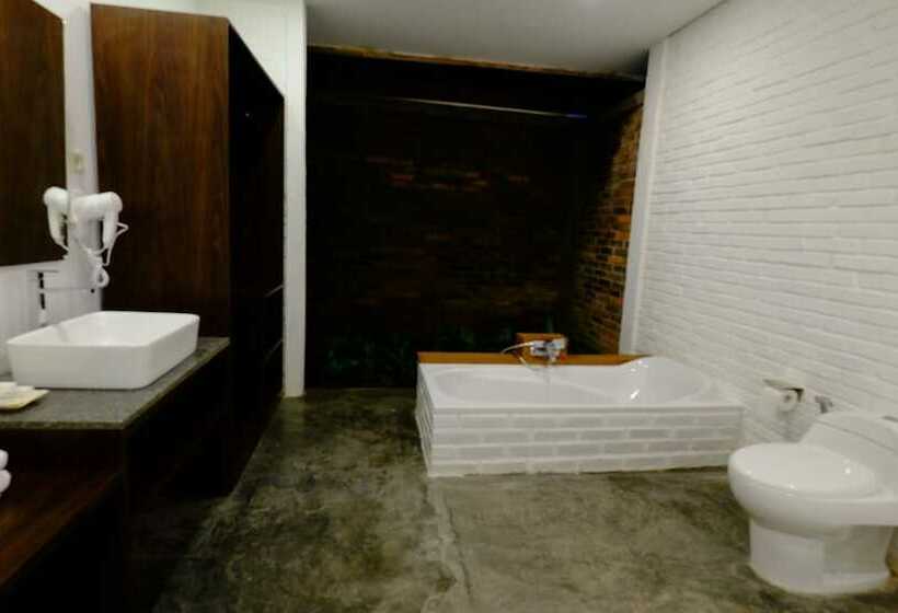 اتاق استاندارد با چشم‌انداز استخر, Shankara Borobudur