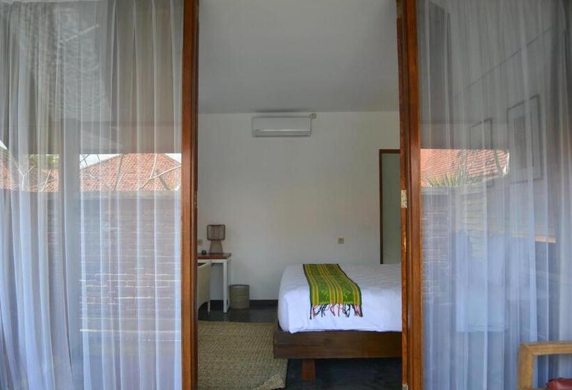 اتاق استاندارد با چشم‌انداز استخر, Shankara Borobudur