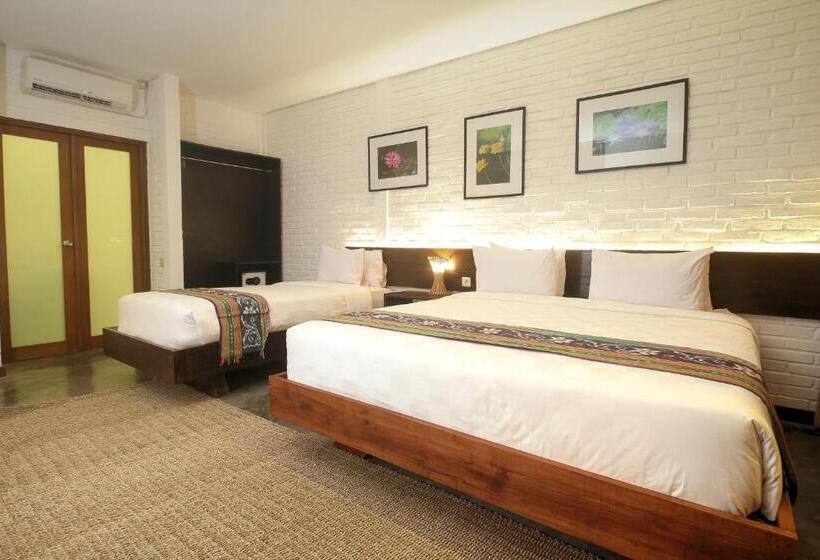 اتاق استاندارد سه تخته با چشم‌انداز استخر, Shankara Borobudur