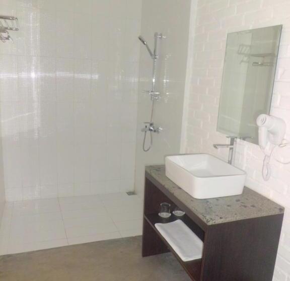 اتاق لوکس سه تخته, Shankara Borobudur