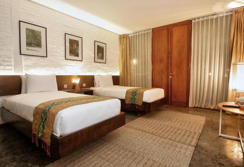 اتاق استاندارد با چشم‌انداز استخر, Shankara Borobudur