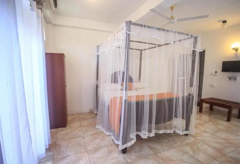 スタンダードルーム, Tharanga Surfing Villa