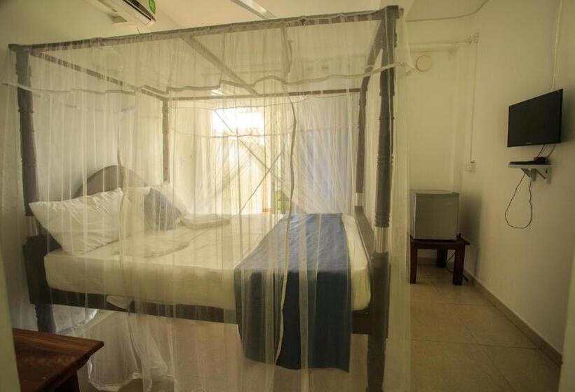 Camera Superiore Vista Mare, Tharanga Surfing Villa