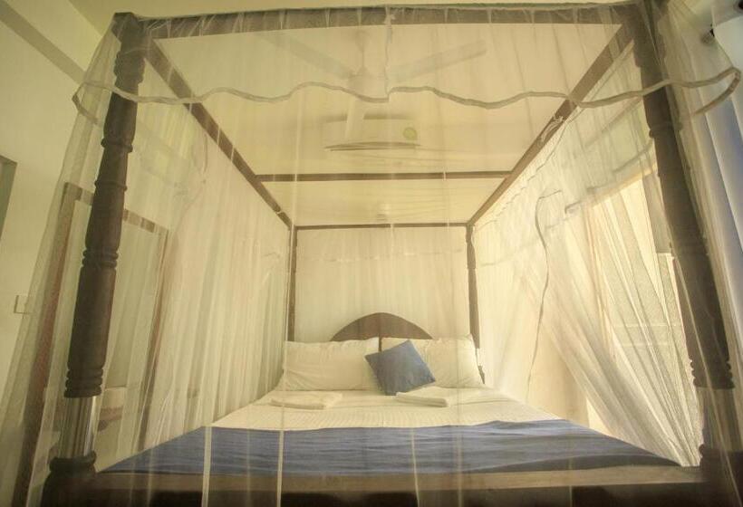 Camera Superiore Vista Mare, Tharanga Surfing Villa