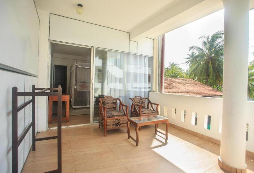 Camera Standard Vista Mare con Balcone, Tharanga Surfing Villa