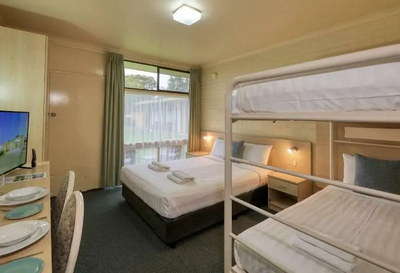 ファミリールーム, Junee Motor Inn