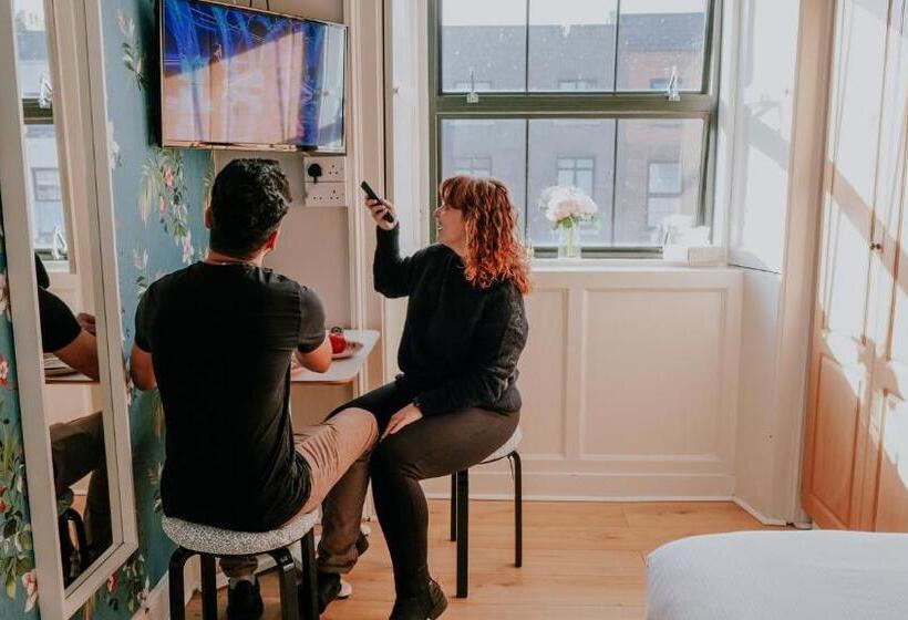 اتاق استاندارد, Canbe Gardiner House