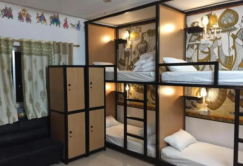 Bed in Shared Room, Madpackers Pushkar