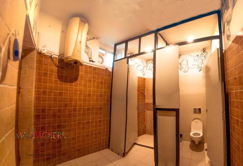 Letto in Camera Condivisa, Madpackers Pushkar