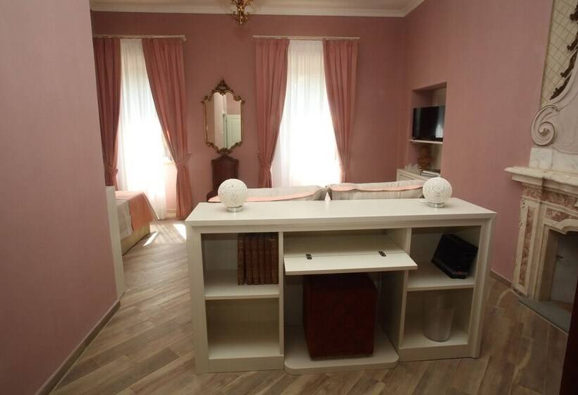 اتاق لوکس سه تخته, Villa Agnolaccio Residenza D'epoca
