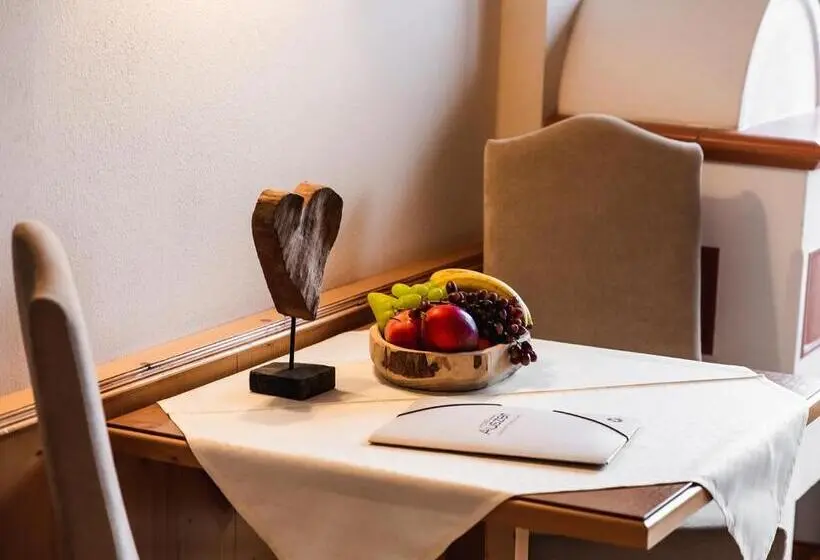 Deluxe-huone Parveke, Auszeit